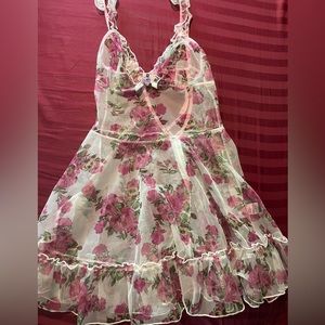 Night dress never worn coquette